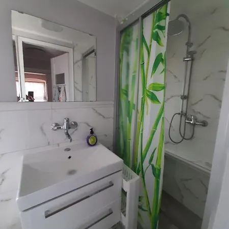 Dom Dona - Polwysep Helski Feriehus Kuźnica